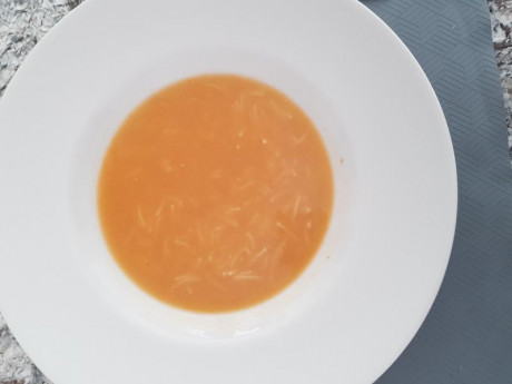 Hoy para comer acelgas hervidas y chuletón de vaca gallega vieja con seis semanas de maduración en cámara 152