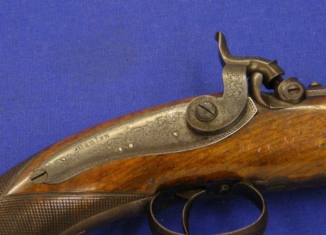 Voy a colocar unas fotos de un arma larga alemana de llave de mecha del siglo XVI. 172