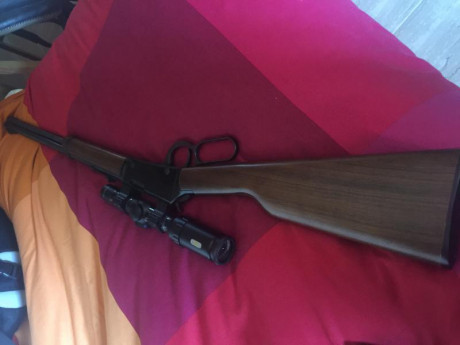 Guiado en E
Perfecto estado estético y de operación
Tiene mira tasco titan 1.25-4.5x26 fabricada en Japan, 01