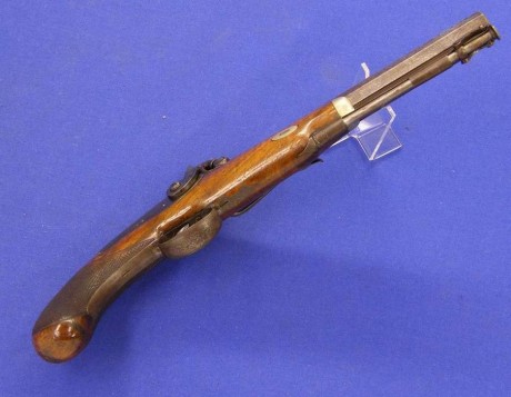 Voy a colocar unas fotos de un arma larga alemana de llave de mecha del siglo XVI. 00