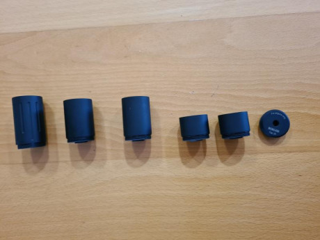 Vendo silenciador Huma cal 5,5 con rosca 1/2unf de 3cm de grosor, con 3 tramos de 4cm y 2 tramos de 2cm. 01