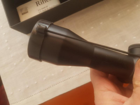 Vendo visor Nikon Monarch E 1,5-6x42 ,esta impecable por no haberse usado ,no tiene marcas de ningun tipo 01