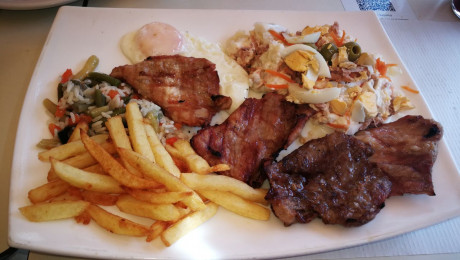 Hoy para comer acelgas hervidas y chuletón de vaca gallega vieja con seis semanas de maduración en cámara 60