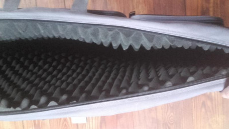 Reservada Vendo funda gruesa acolchada gehmann.
Protege muchisimo mas que las fundas normales, y es mas 02