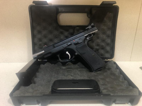 Hola muy a mi pesar tengo que poner en venta algunas de mis armas en este anuncio pongo a la venta la 02