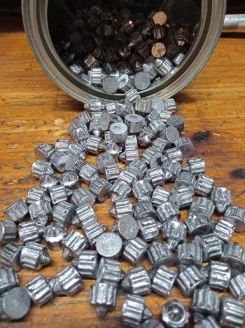 Como la niña ya ha saltado a la del 12 ya no necesito nada del 410.

La turquesa es casera pero no exenta 01