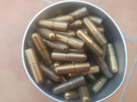 Vendo 220 puntas para el calibre 375HH.
Son de 286 Gr. Solidas, de la marca PMP bronceadas.
Precio con 01