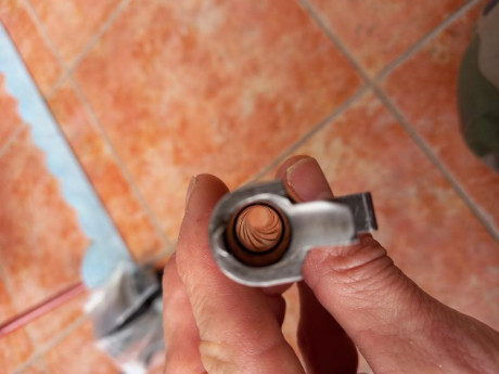 Vendo esta Browning HP 35 del año 91, calibre 9 mm Pb, siempre la he tenido yo, se encuentra en perfectas 22