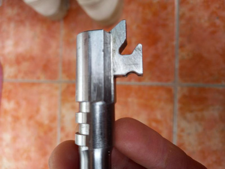 Vendo esta Browning HP 35 del año 91, calibre 9 mm Pb, siempre la he tenido yo, se encuentra en perfectas 21