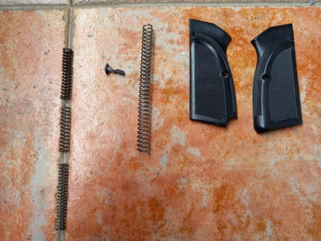 Vendo esta Browning HP 35 del año 91, calibre 9 mm Pb, siempre la he tenido yo, se encuentra en perfectas 41