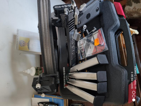 Saludos a todos. Pongo en venta equipo para tiro ipsc división standar. 
Cinturón Ghost. Sólo le falta 12