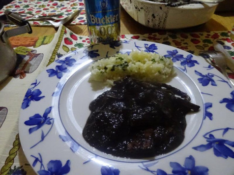 Hoy para comer acelgas hervidas y chuletón de vaca gallega vieja con seis semanas de maduración en cámara 51