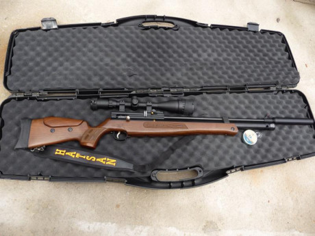 Carabina pcp Hatsan BT65 en perfecto estado (550€), como nueva, con moderador (50€), estabilizador de 00