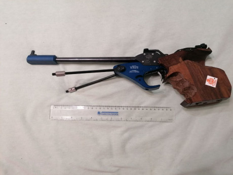 Buenas, un compañero me ha pedido que le ponga su pistola de Libre a la venta.

Se trata de una MATCH 01