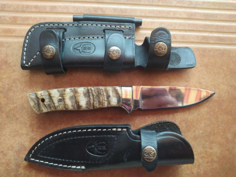 Vendo cuchillo marca Muela modelo Kodiak con cachas de carnero.
El cuchillo va con dos fundas Muela para 00