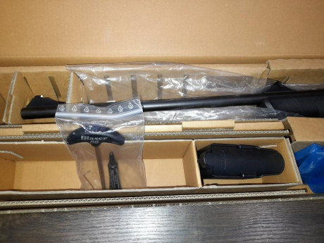 Buenos días.
Vendo este Rifle Blaser R8 Professional, con gatillo extraible, en cartucho 300WM.

Totalmente 10