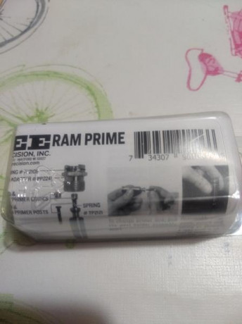 En venta ram prime o empistonador de la marca LEE,esta nuevo sin sacar el embalaje, 20€ portes pagados 01