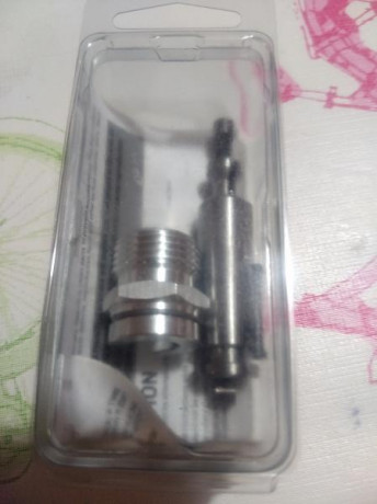 En venta ram prime o empistonador de la marca LEE,esta nuevo sin sacar el embalaje, 20€ portes pagados 00