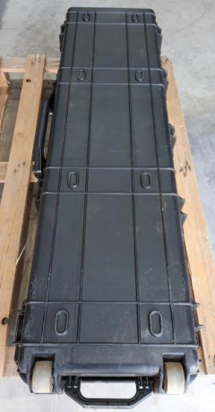 Buenas,

vendo maleta marca Fasaworld modelo ALR1 con ruedas

Medidas internas: 1282 x 343 x 133 mm

Medidas 02