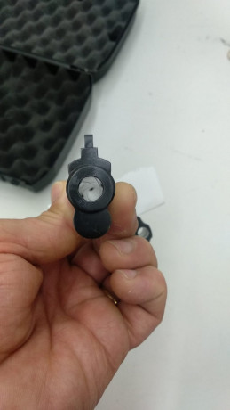 Buenas a todos,
Un amigo me pide que le anuncie para vender este revolver marca SMITH & WESSON calibre 10