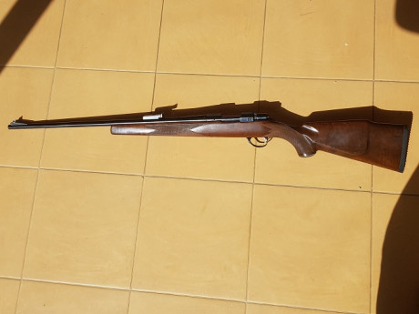 Vendo rifle Sako calibre 222R en perfecto estado por no utilizarlo, lo vendo por 750€ transporte incluido 01