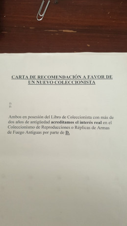 Hola compañeros 
Desde hace un año más o menos obtuve el libro de coleccionista con autorización L
Ahora 00