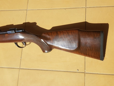 Vendo rifle Sako calibre 222R en perfecto estado por no utilizarlo, lo vendo por 750€ transporte incluido 11