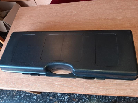 Hola compañeros pongo la edgun leshiy a la venta. Calibre 5,5, cañon de 350 mm, juntas de repuesto, 2 00