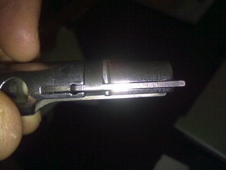 estimados amigos, desde hace unos dias note que mi rifle no iba muy bien y al desmontarlo para su limpieza 142