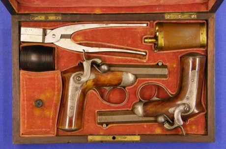 Voy a colocar unas fotos de un arma larga alemana de llave de mecha del siglo XVI. 11