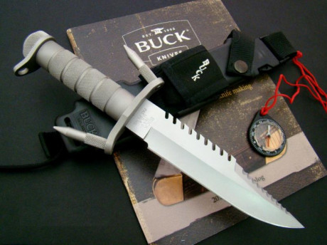 Compro cuchillo Buck 184 Buckmaster. Modelo pre-patente o posteriores. Un saludo. 00