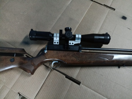 De un amigo
Cometa Orión SH Long 6.35, con monturas bkl, visor Falcon Menace 10x44, silenciador weihrauch, 02