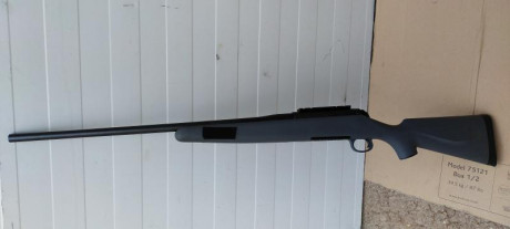 Vendo rifle Remington, calibre 7mm.RM seminuevo, con 45 disparos.
   El arma se encuentra al sur de Madrid. 00