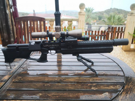 Vendo Airgun Technology Uragan 25. cal customizado con Regulador Huma-Air instalado Debido construcción 02