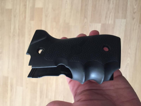 Vendo Cachas Hogue, provincia de Barcelona.

18€, (mitad de precio). Buen estado. 02