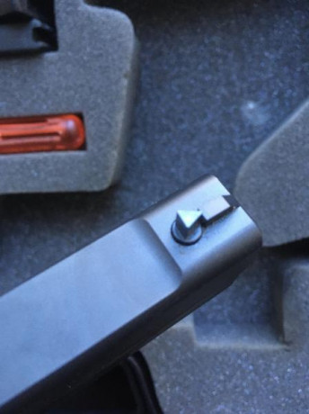 Hola 
Se vende Pistola Hammerli X-ESSE Sport Cal.22 600€
Esta como nueva, se utilizo para aumento de cupo 11