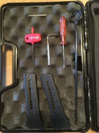 Hola 
Se vende Pistola Hammerli X-ESSE Sport Cal.22 600€
Esta como nueva, se utilizo para aumento de cupo 10