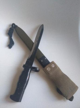 Vendo bayoneta de CETME con su funda.
Se encuentra en Barcelona.
Precio: 50 eur. negociables 00