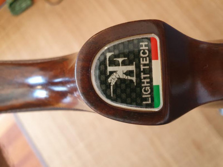 Vendo escopeta fabricada por Benelli pero de marca Franchi, modelo pro fast de la serie light tech, Calibre 10