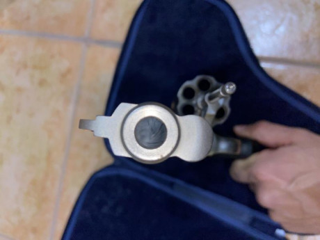 Vendo Revólver Smith Wesson 357 Magnun en unas excelentes condiciones, mejor ver para poder determinarlo 01