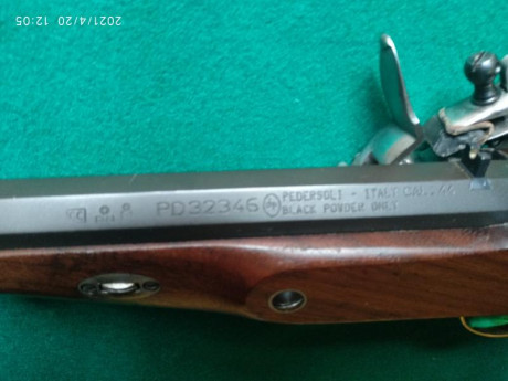 Vendo pistola marca Pedersoli es el modelo continental calibre 44 para bola 430-433 sistema chispa está 01