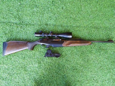 El equipo se compone de un rifle 30.06 Benelli Argo con monturas desmontables Apel y visor Nikon Monarch 30
