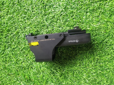 El equipo se compone de un rifle 30.06 Benelli Argo con monturas desmontables Apel y visor Nikon Monarch 41