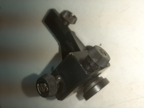 Pues lo que dice el anuncio. Vendo diopter gamo para carril de 11 mm. 
Logicamente no es nuevo. Presenta 10