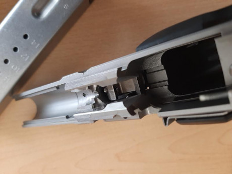 Vendo pistola Smith&Wesson Target Champion. Calibre 9 mm. Dos cargadores. Usada solo para precisión. 10