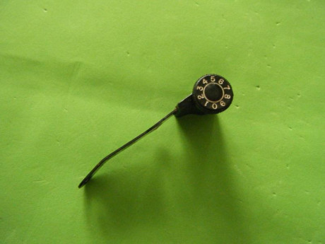 Se vende el siguiente lote de piezas de tiro, que he encontrado al hacer limpieza:
LA CACHA DE S&W 01