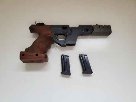 Vendo mi Walther gsp calibre 22 por abandono de actividad
La vendo con sus dos cargadores y maleta de 22