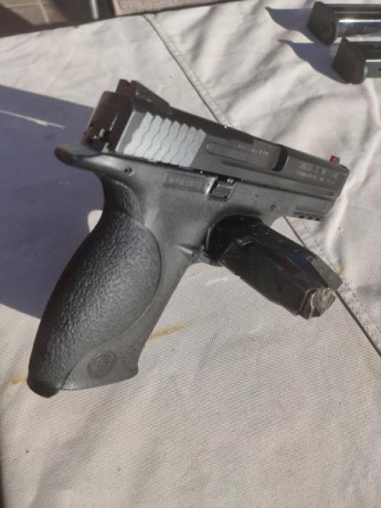 VENDO PISTOLA SW MP 9, 3 CARGADORES, MUELLE/VARILLA DE COMPÈTICION, SE PUEDE PROBAR, LA CAMBIO , POR DEJAR 00