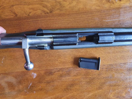 Buenas tardes,
Vendo carabina Onena 500 cal 22 con cargador de 5 cartuchos
Restaurada
100€ 00