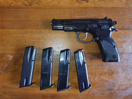 Buenas tardes,
Vendo pistola CZ 75 B 9mm para. Ideal para iniciarse en IPSC
Incluyo funda de IPSC y 4 01